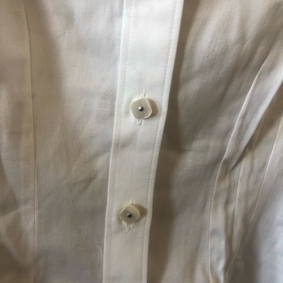 Banana Republic Essential White Button Down - Picture 2 of 10